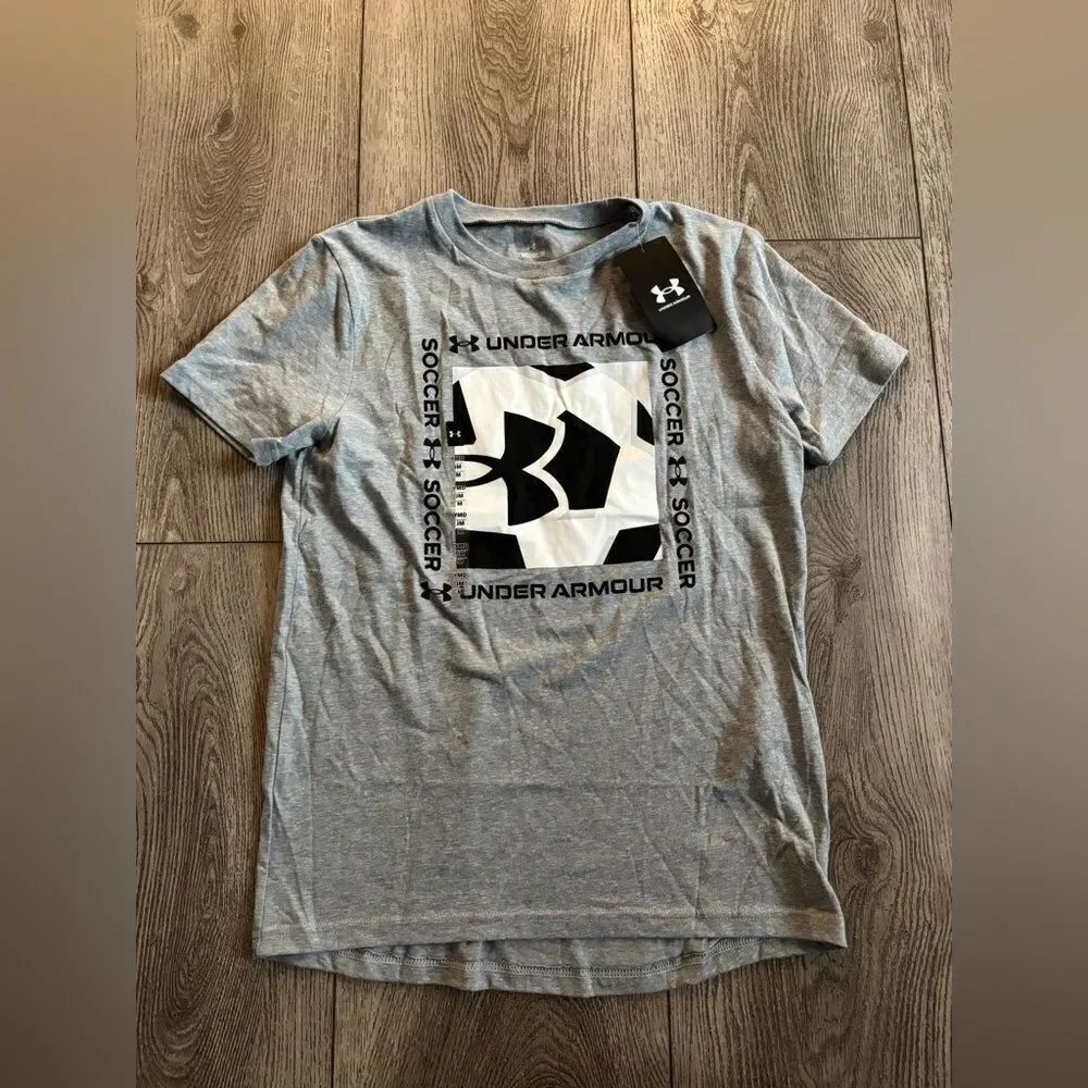 Under Armour  boys  Gray Soccer T-Shirt